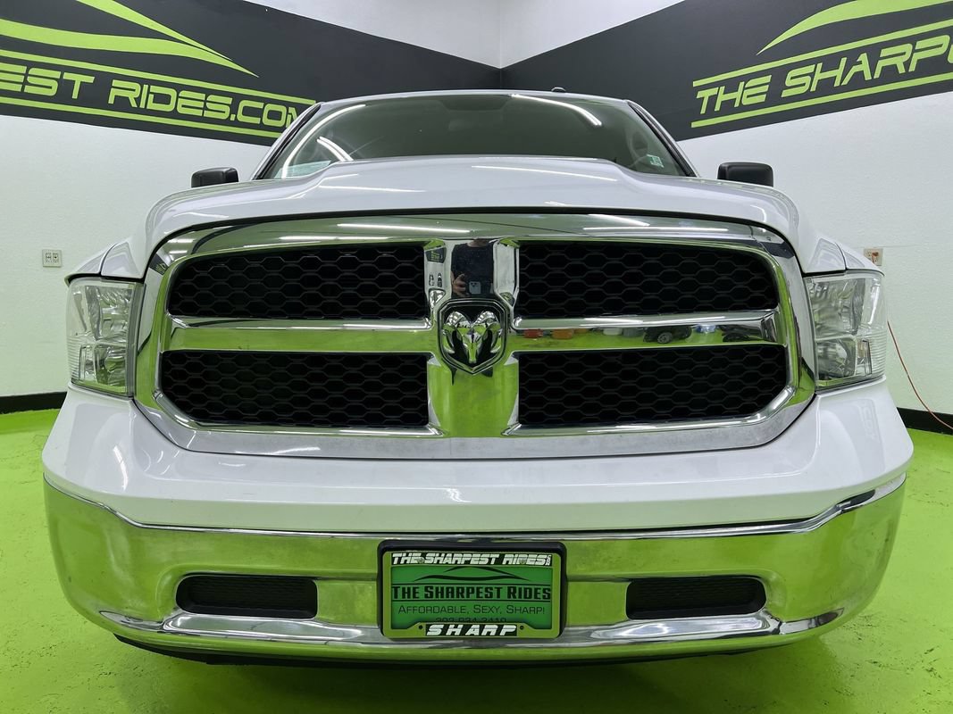 Used 2022 RAM 1500 Classic SLT AWD/4WD image 3