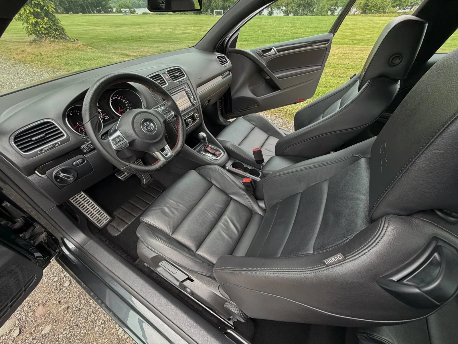 Used 2010 Volkswagen GTI 2-Door FWD image 73