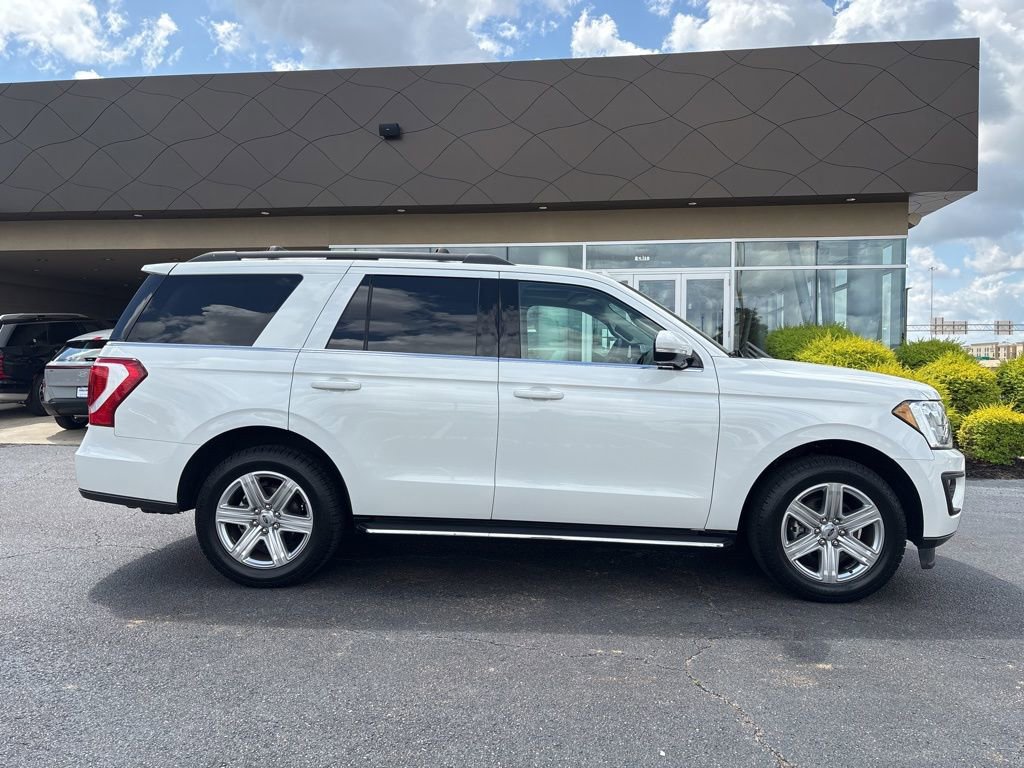 Used 2020 Ford Expedition XLT w/ Equipment Group 202A image 4