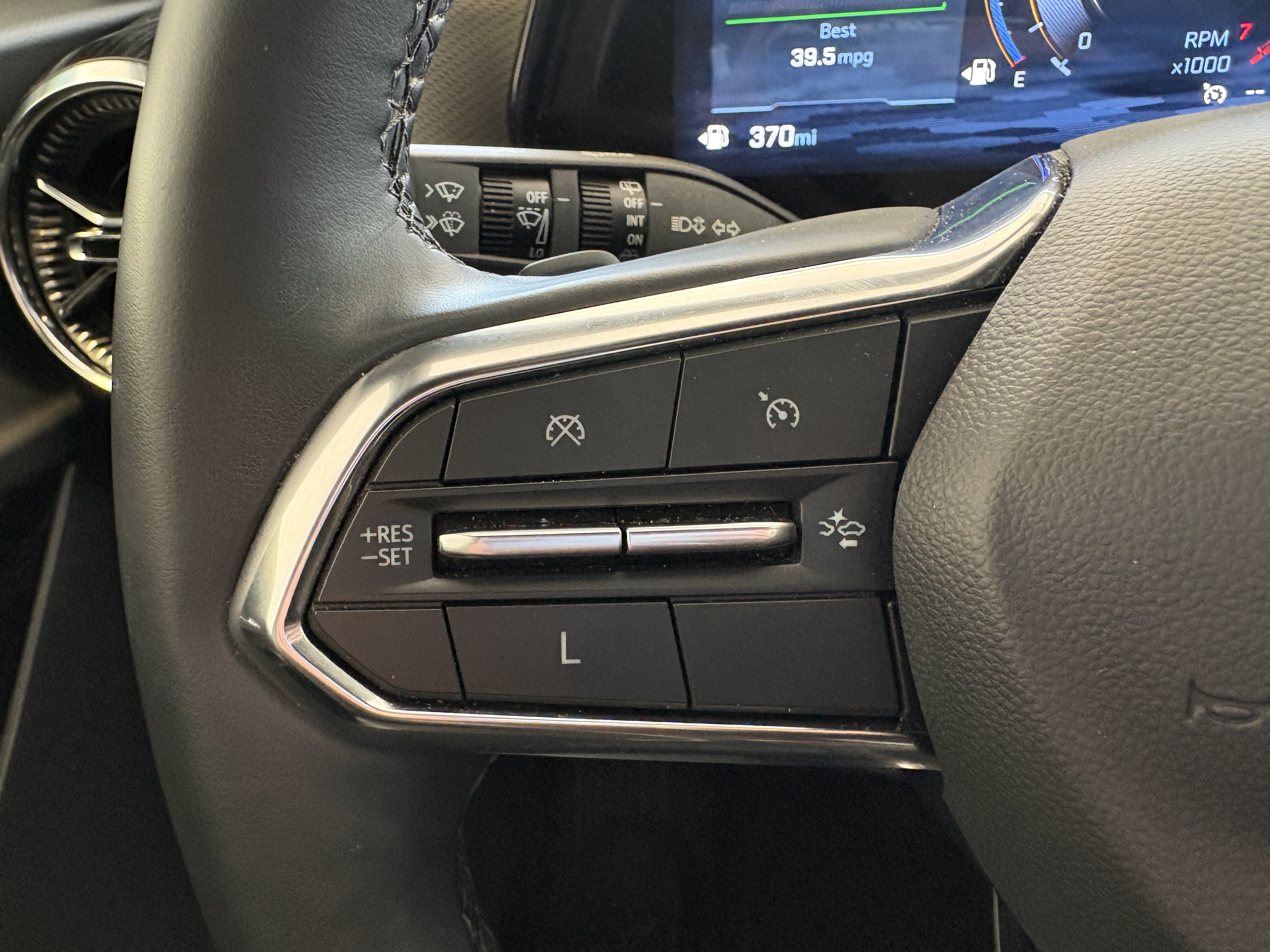 Used 2025 Chevrolet Equinox LT w/ Convenience Package II FWD image 12