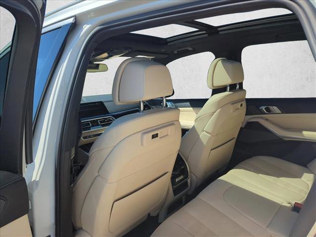 Used 2021 BMW X5 xDrive40i w/ Premium Package image 18