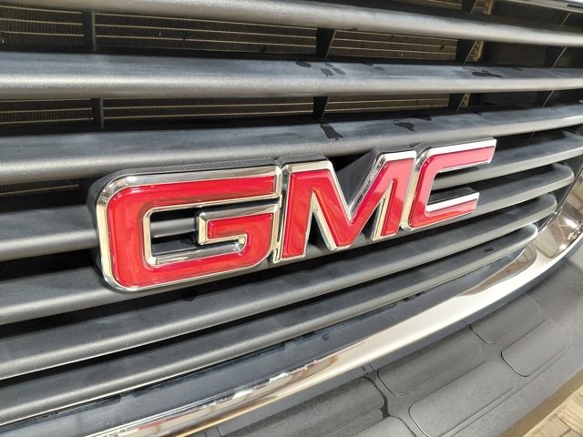 Used 2024 GMC Savana 2500 w/ Driver Convenience Package image 10
