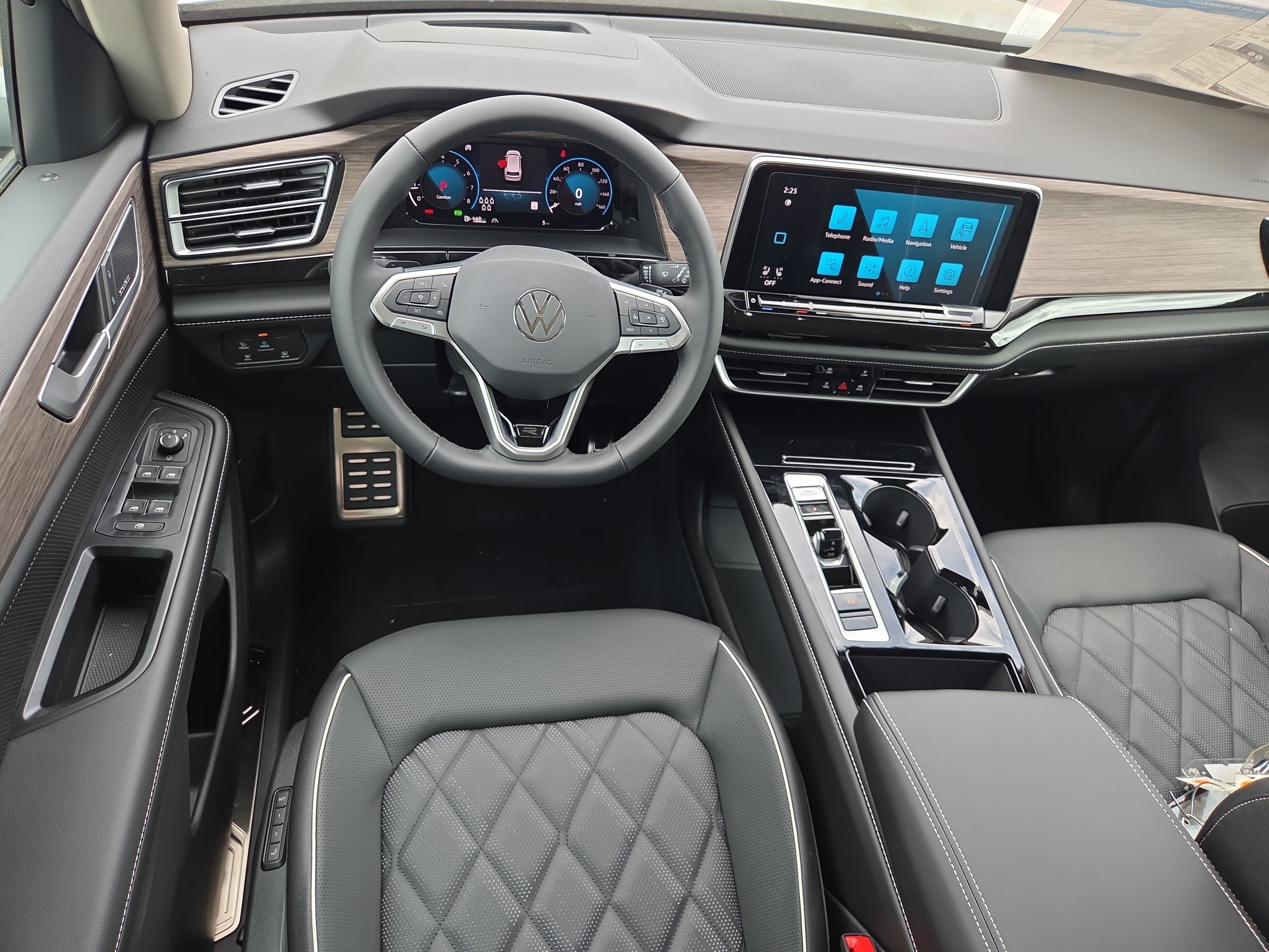 New 2026 Volkswagen Atlas SEL Premium R-Line AWD/4WD image 8