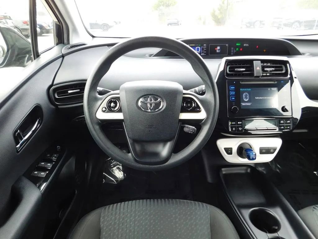 Used 2016 Toyota Prius Two image 9