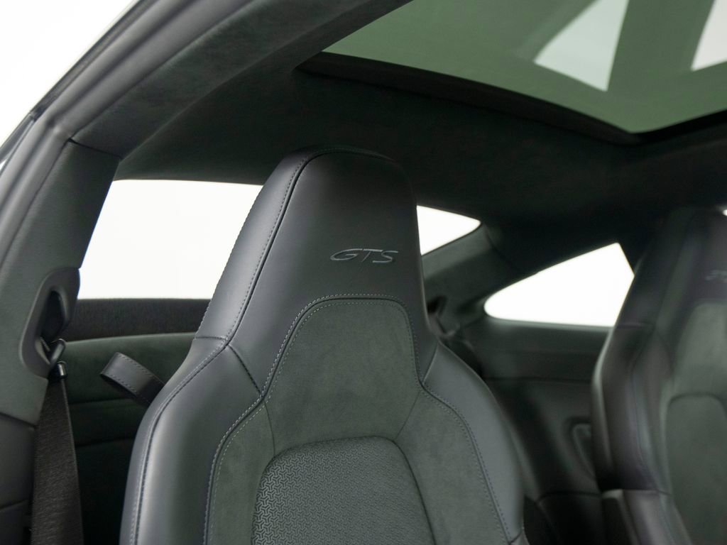 Certified 2025 Porsche 911 Carrera 4 GTS AWD/4WD image 40