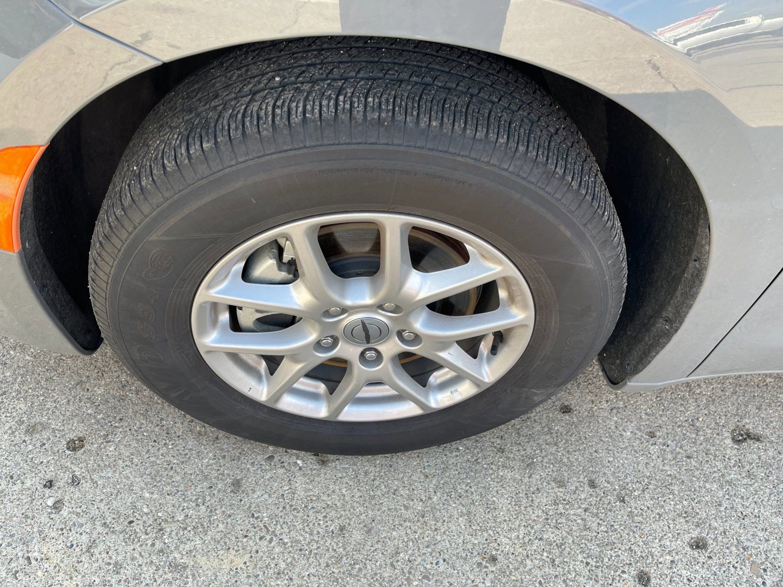 Used 2025 Chrysler Pacifica Select image 7