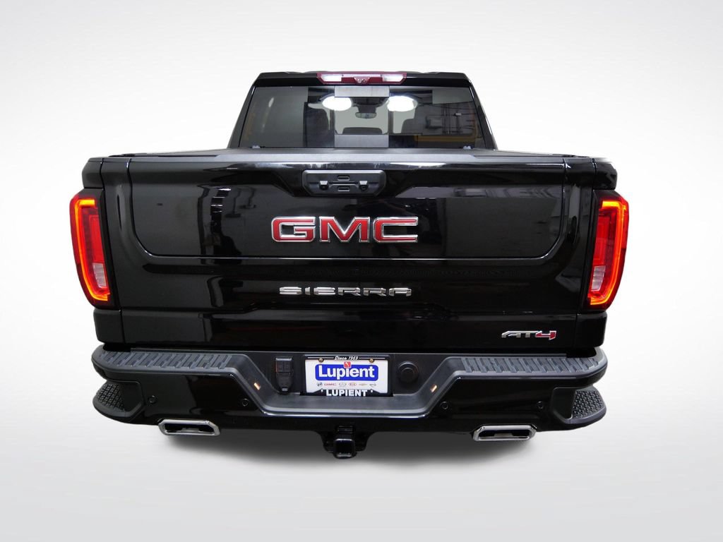 Used 2024 GMC Sierra 1500 AT4 w/ Technology Package AWD/4WD image 4