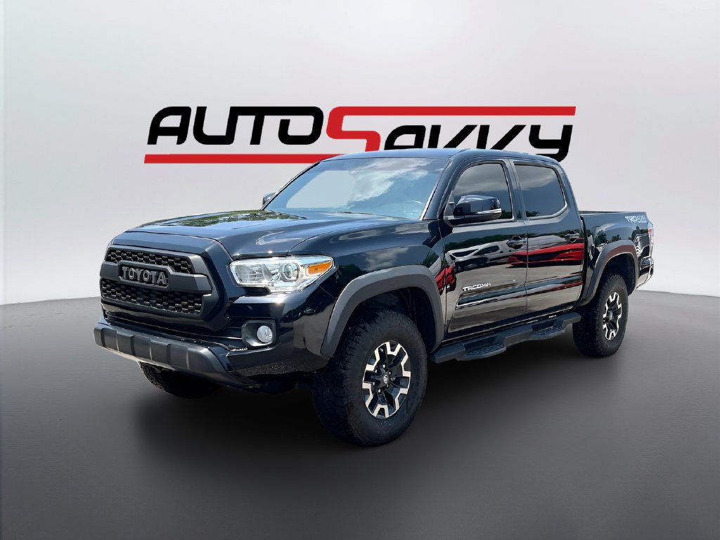 Used 2022 Toyota Tacoma TRD Off-Road AWD/4WD image 3