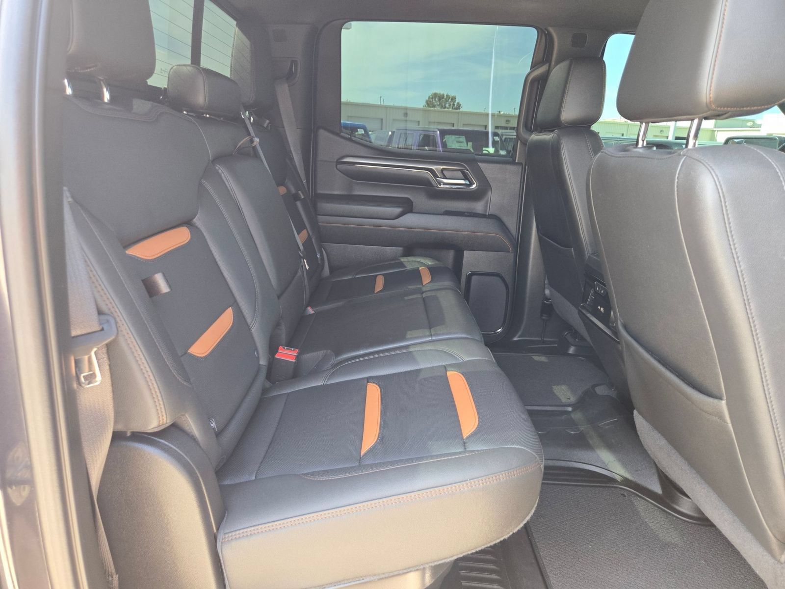 Used 2022 GMC Sierra 1500 AT4 w/ AT4 Preferred Package AWD/4WD image 22