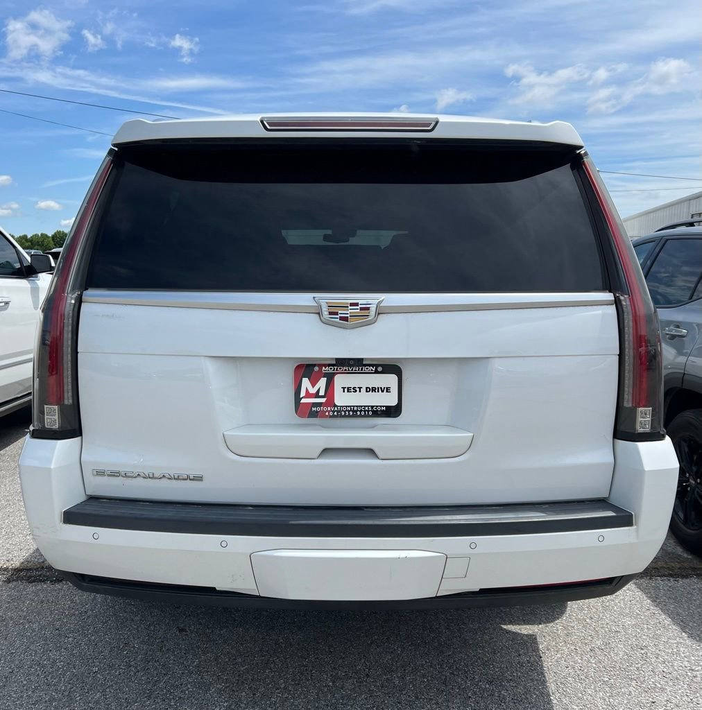 Used 2018 Cadillac Escalade ESV Luxury AWD/4WD image 6