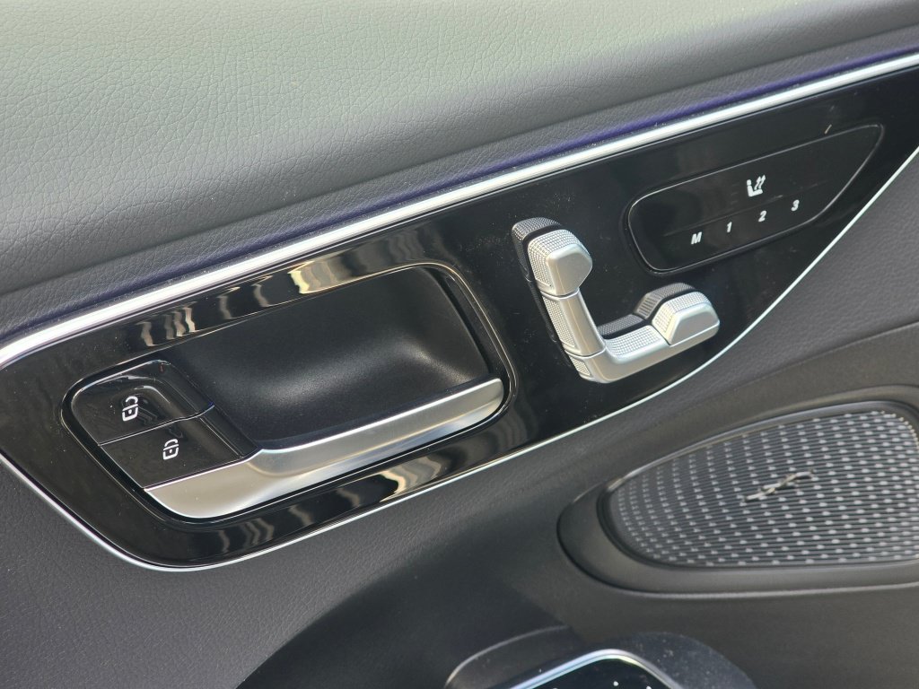New 2026 Mercedes-Benz C 300 4MATIC Sedan image 32