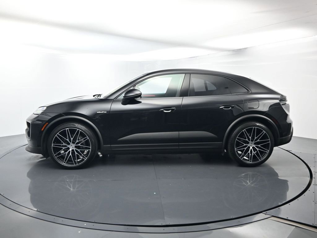 Certified 2024 Porsche Macan 4 Electric image 2