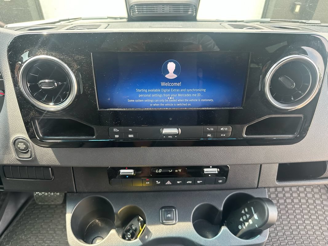 Used 2026 Mercedes-Benz Sprinter 2500 image 29