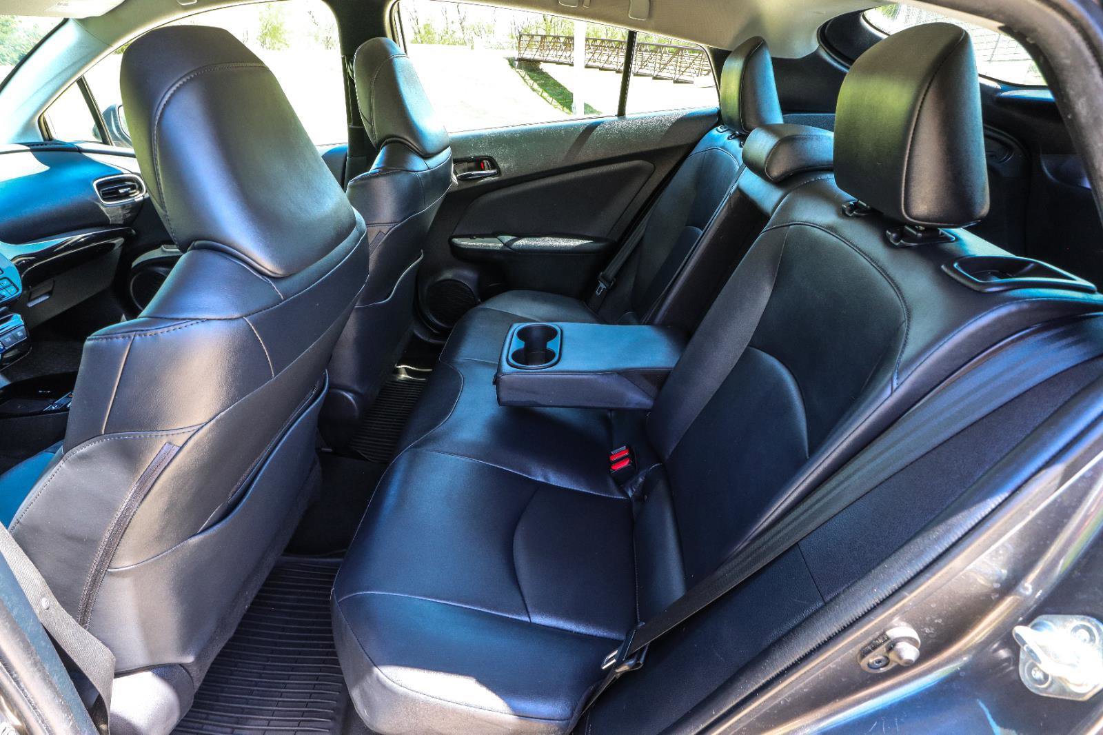 Used 2021 Toyota Prius XLE FWD image 35