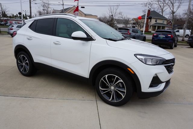 Used 2023 Buick Encore GX Select w/ Safety Package II image 2