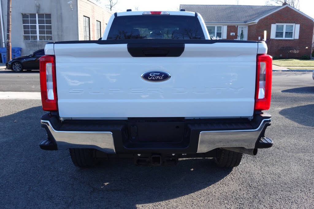 Used 2023 Ford F250 XLT AWD/4WD image 8