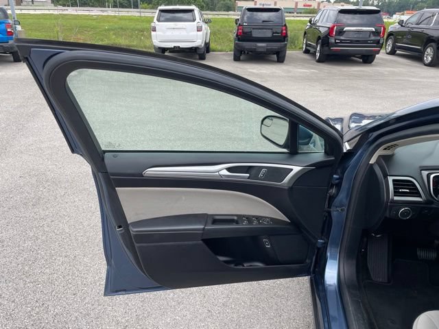 Used 2018 Ford Fusion S FWD image 18
