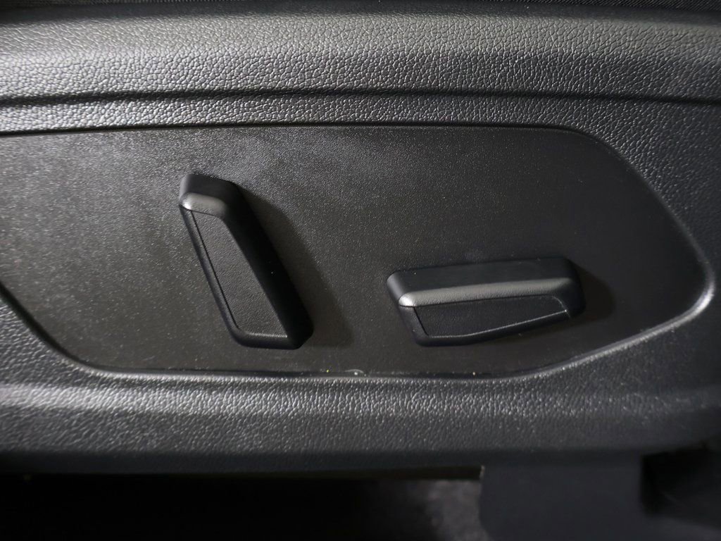 Used 2023 Kia Sorento EX image 35