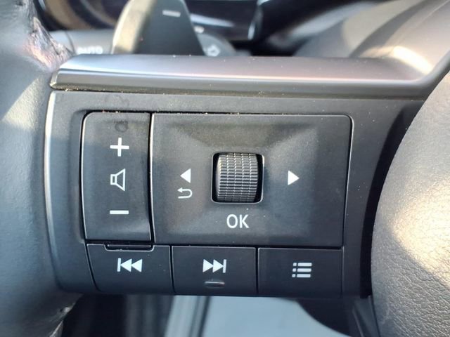 Used 2024 Nissan Pathfinder SV AWD/4WD image 27