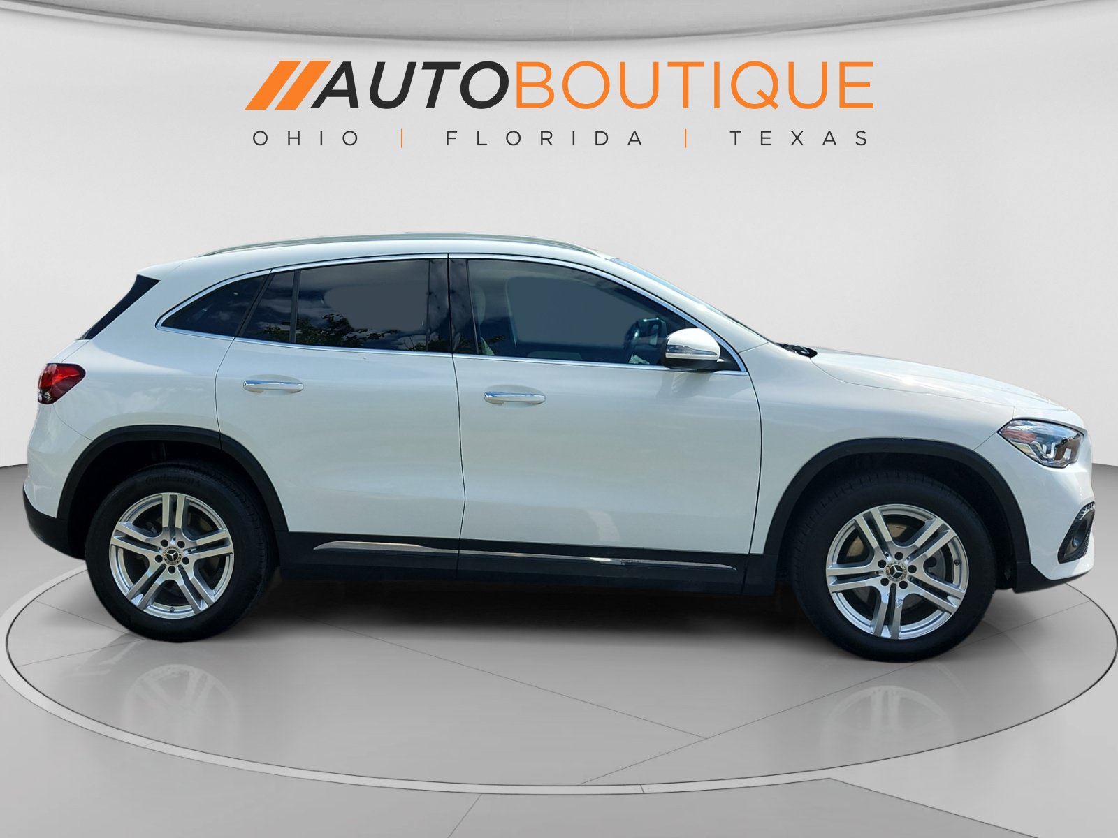 Used 2022 Mercedes-Benz GLA 250 4MATIC w/ Premium Package Lite image 9