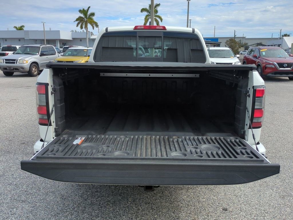 Certified 2022 Nissan Frontier SV image 13