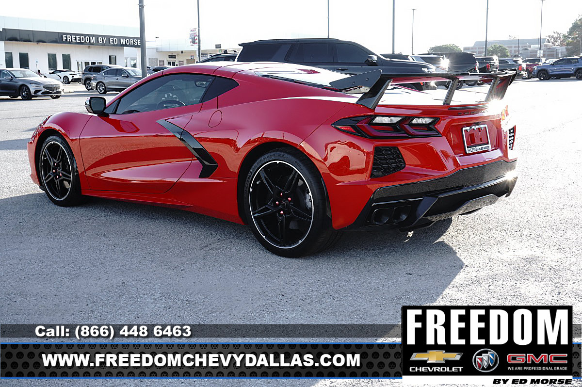 Used 2024 Chevrolet Corvette Stingray Coupe w/ 1LT RWD image 30