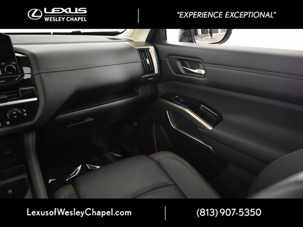 Used 2025 Nissan Pathfinder Platinum w/ Cargo Package image 34