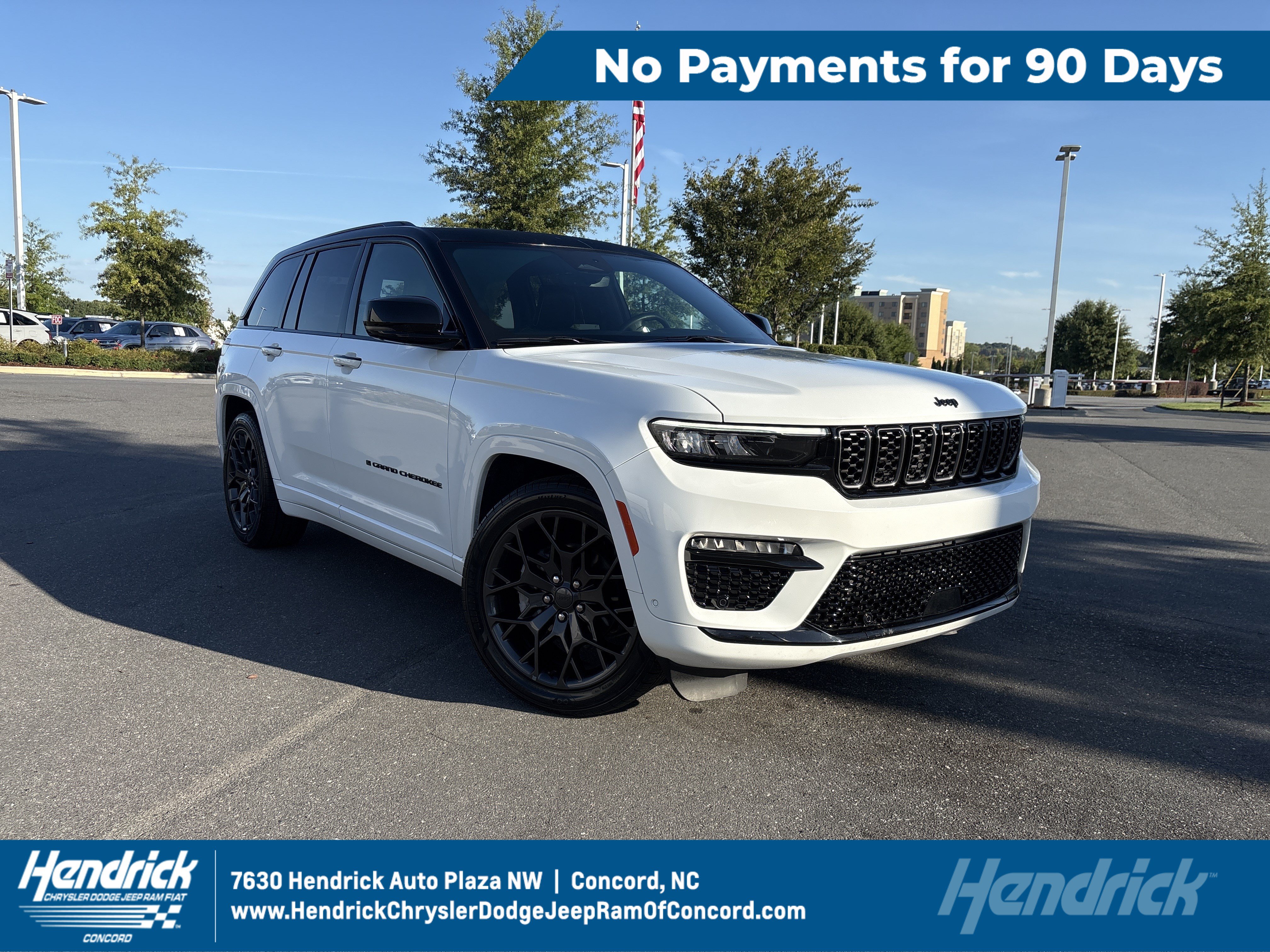 Used 2025 Jeep Grand Cherokee Summit w/ Obsidian Package AWD/4WD image 1