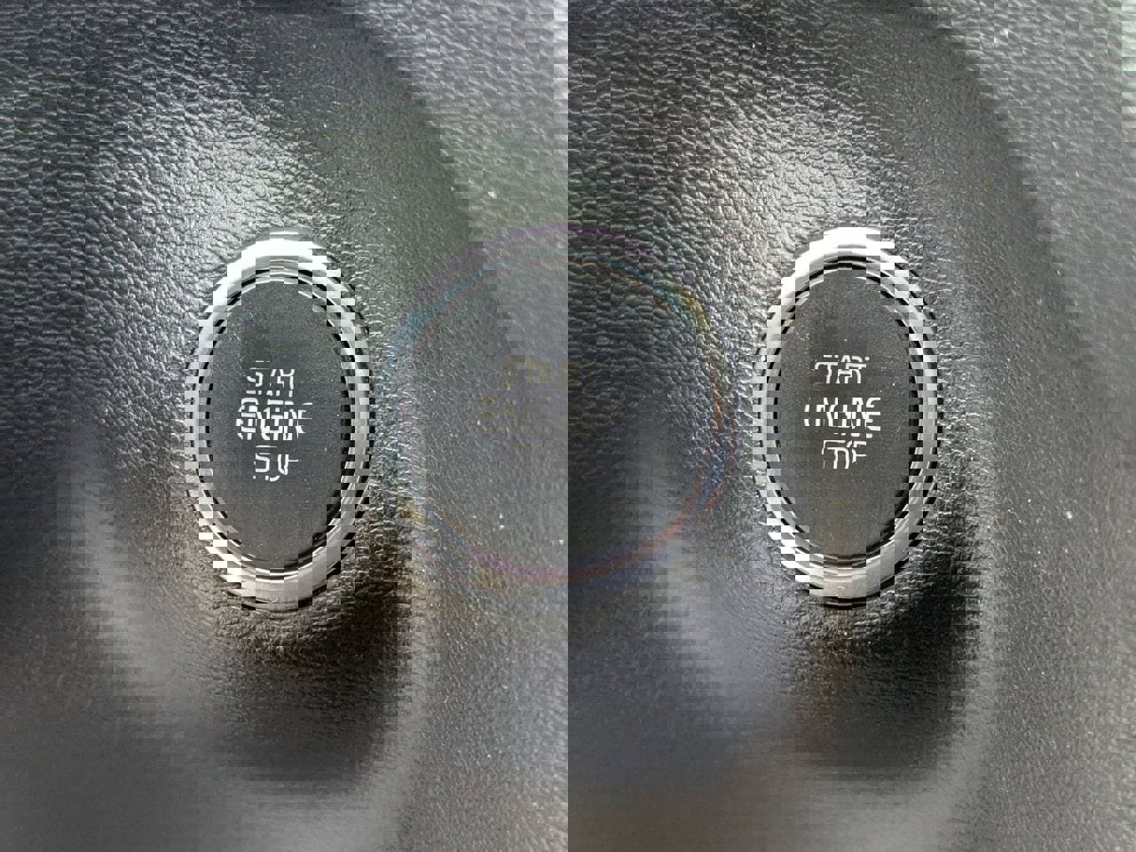 Used 2020 Volvo XC40 T4 Momentum w/ Protection Package Premier image 29