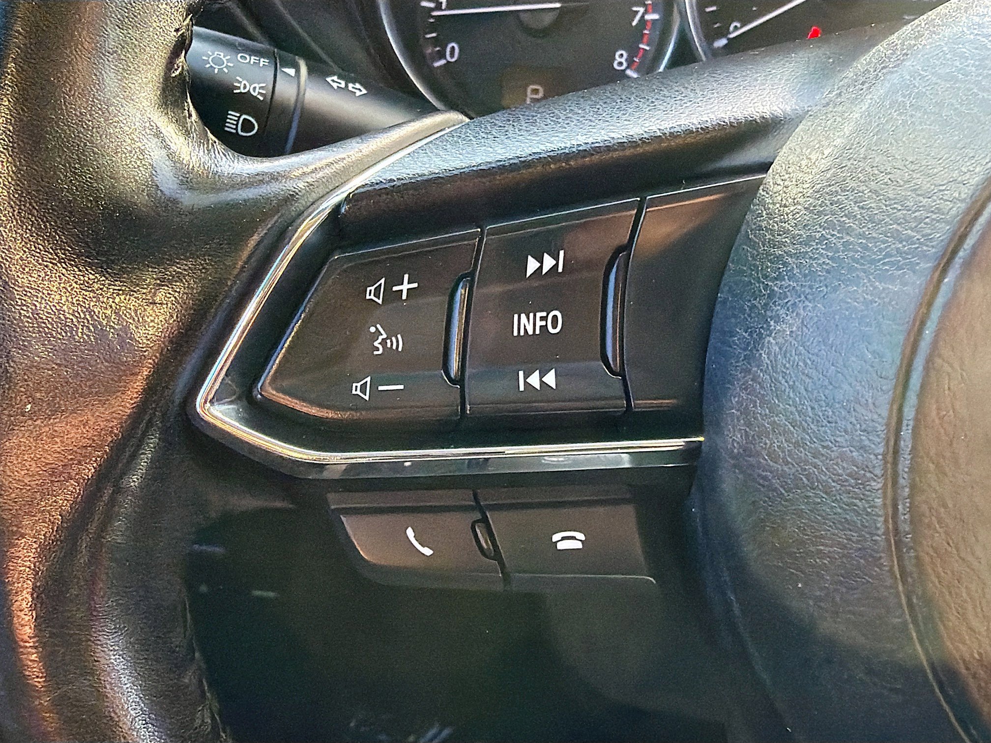 Used 2017 MAZDA CX-5 Touring image 35