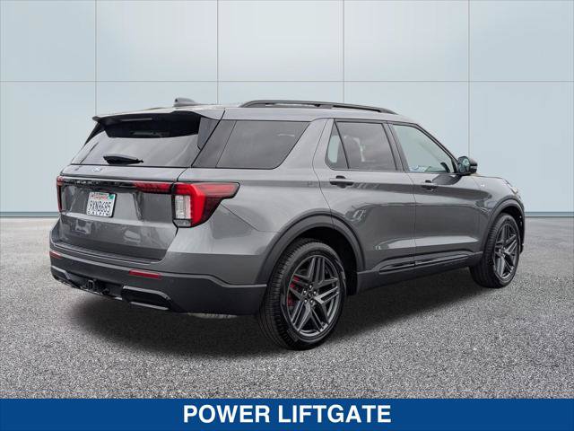 Used 2026 Ford Explorer ST-Line w/ ST-Line Street Pack RWD image 5