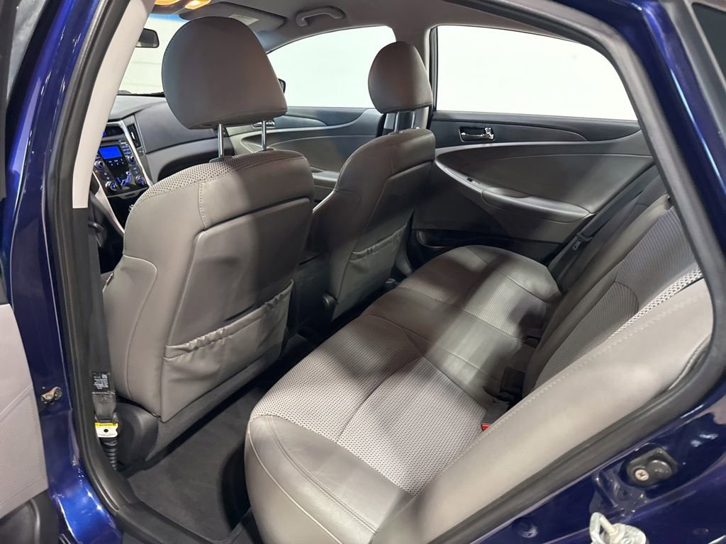 Used 2011 Hyundai Sonata SE FWD image 23