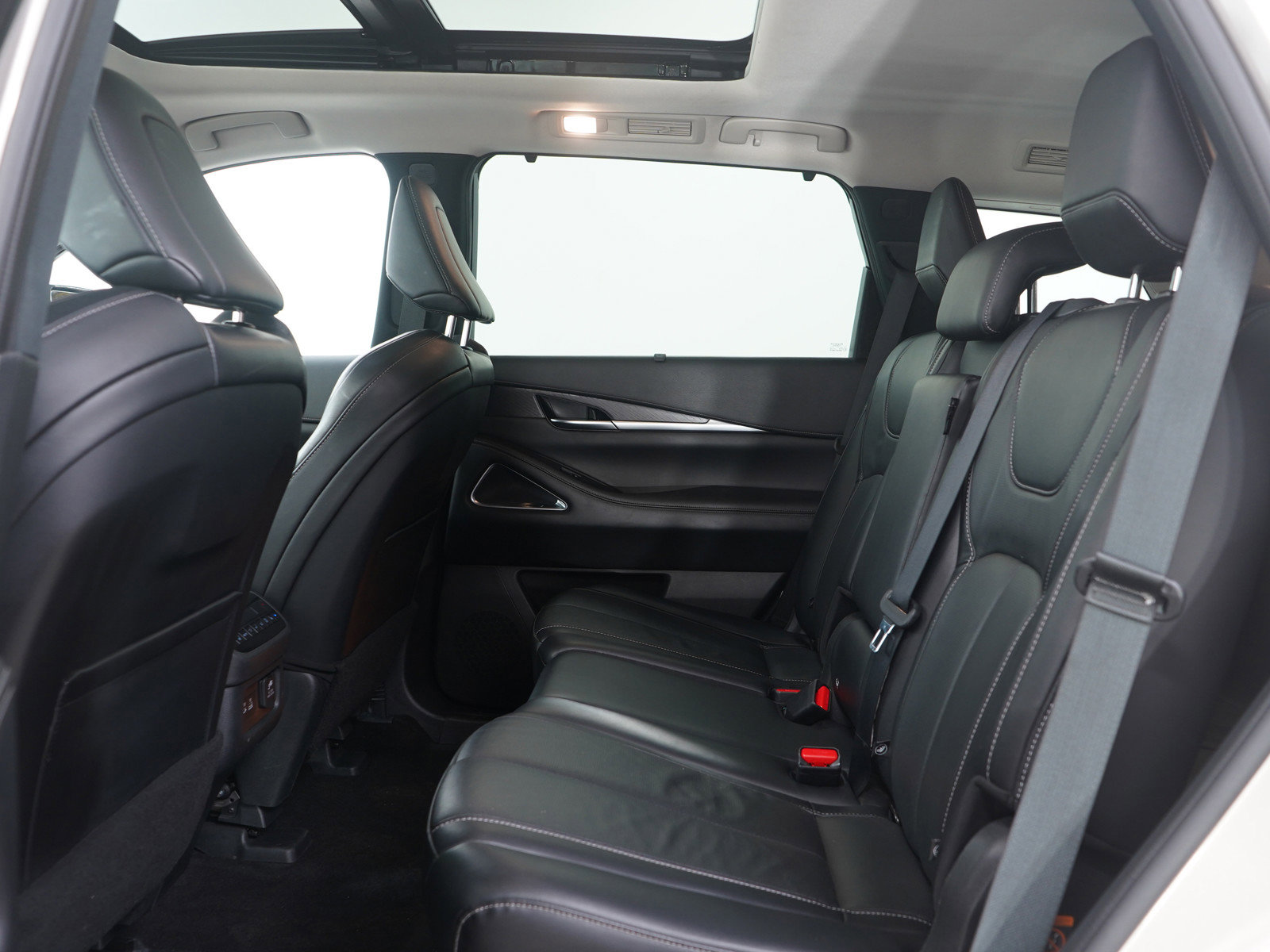 Used 2024 INFINITI QX60 Sensory image 20