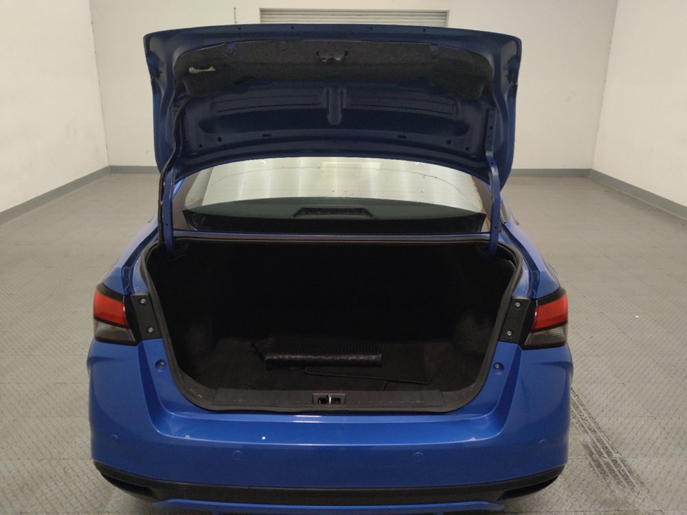Used 2021 Nissan Versa SV FWD image 29