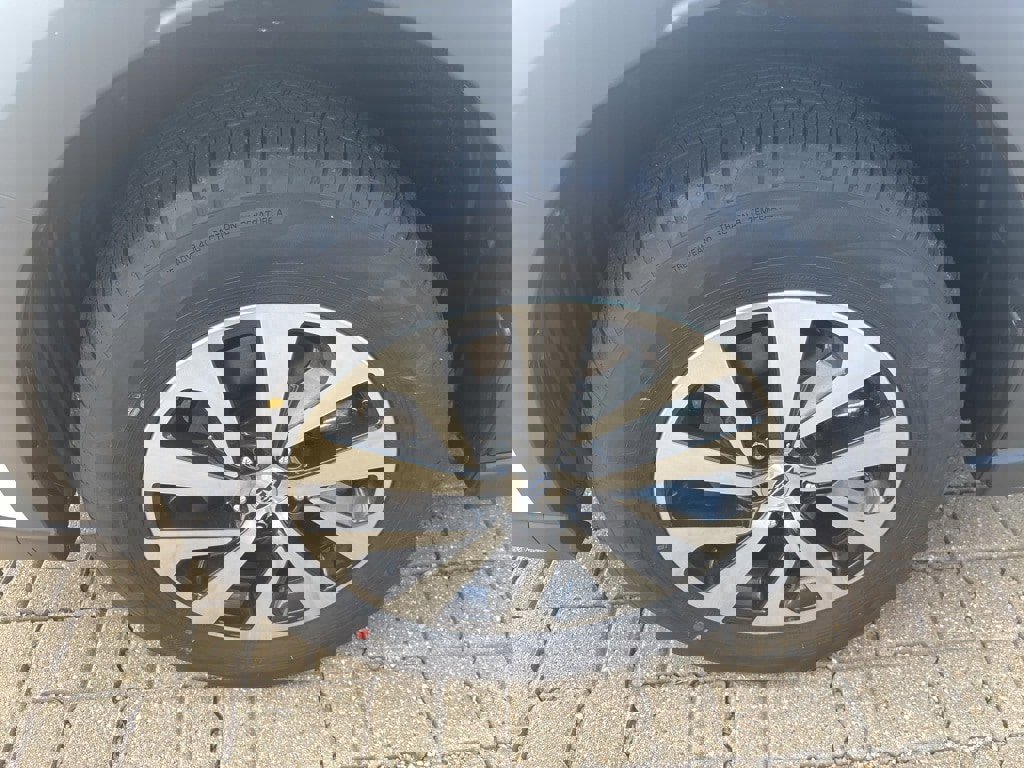 New 2025 Subaru Outback Premium image 3