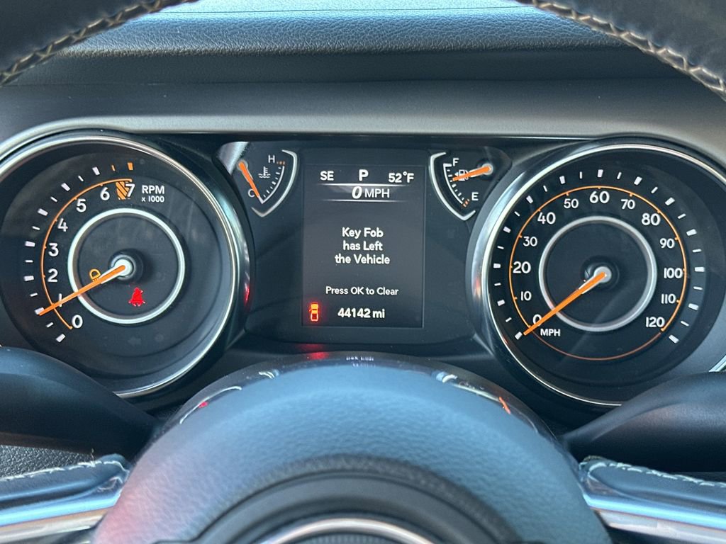 Certified 2020 Jeep Gladiator Sport w/ Quick Order Package 24S AWD/4WD image 13