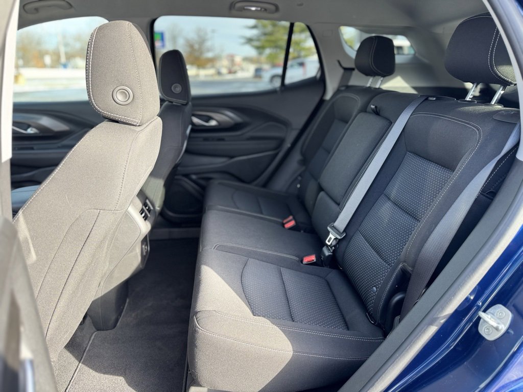 Used 2022 GMC Terrain SLE w/ Driver Convenience Package image 26