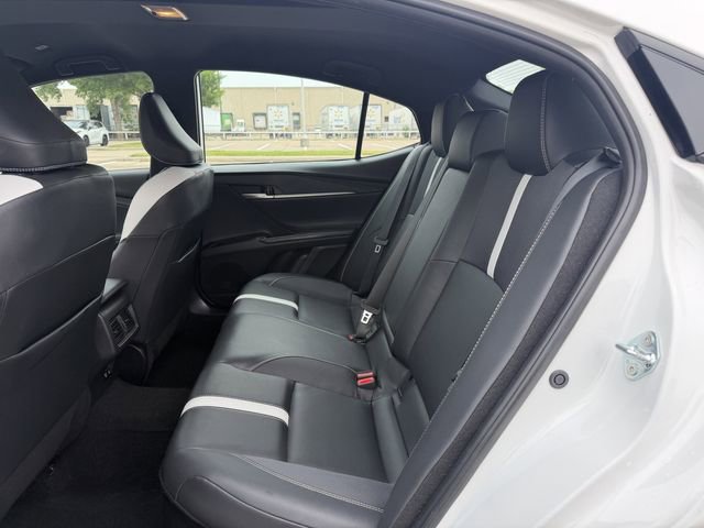 Used 2025 Toyota Camry SE FWD image 26