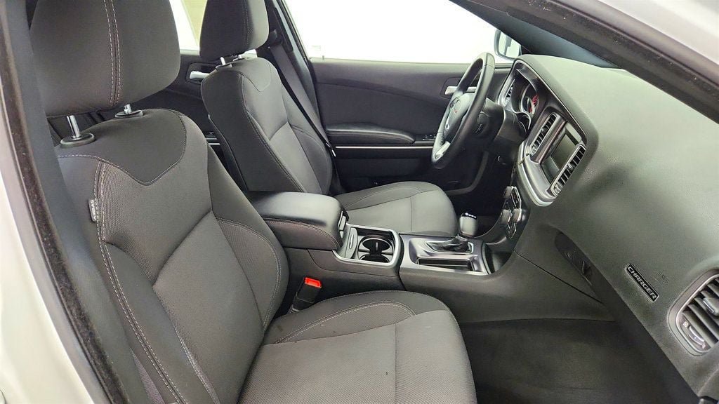 Used 2017 Dodge Charger SE w/ Popular Equipment Group RWD image 23