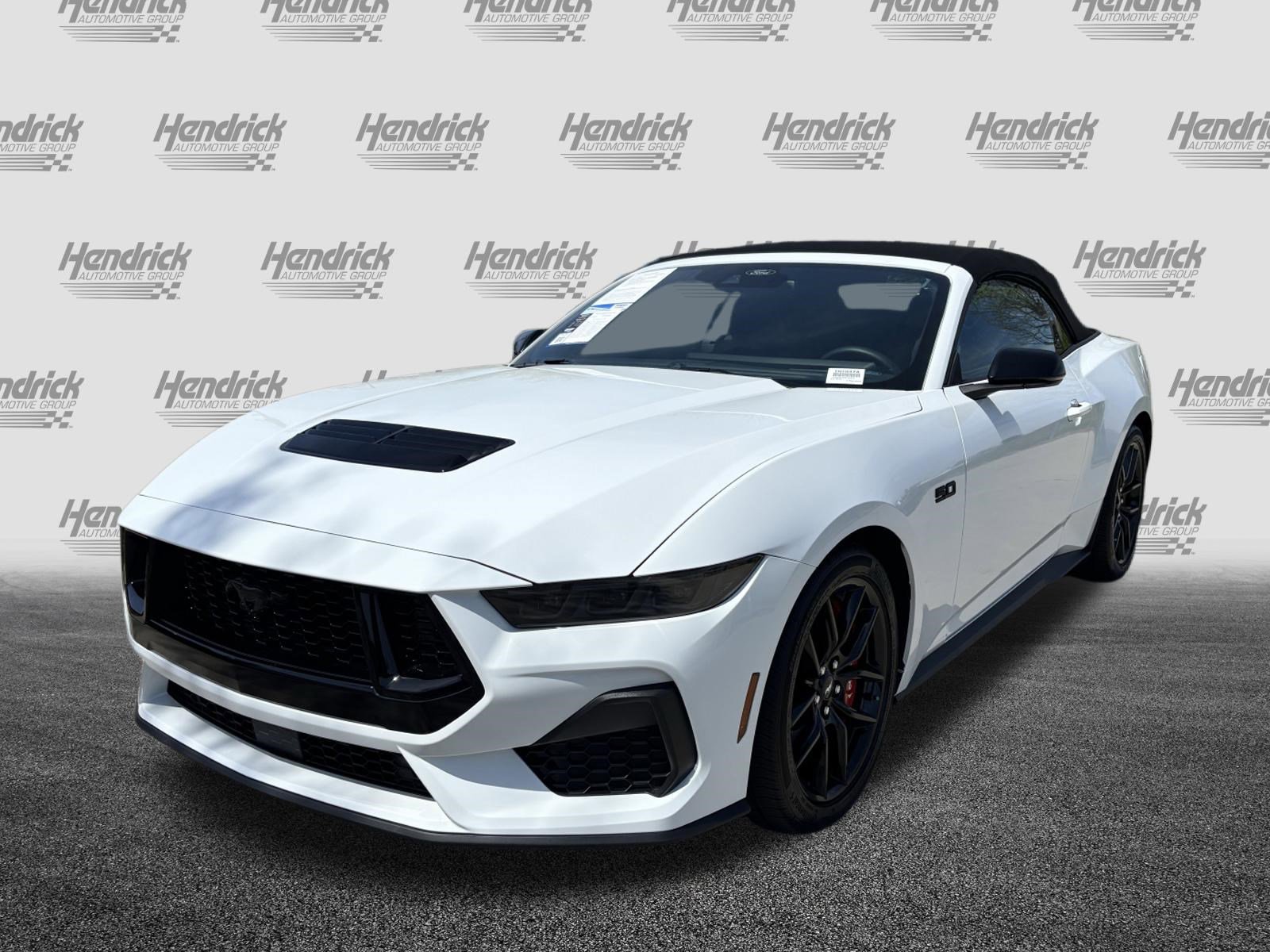 Used 2024 Ford Mustang GT Premium image 7