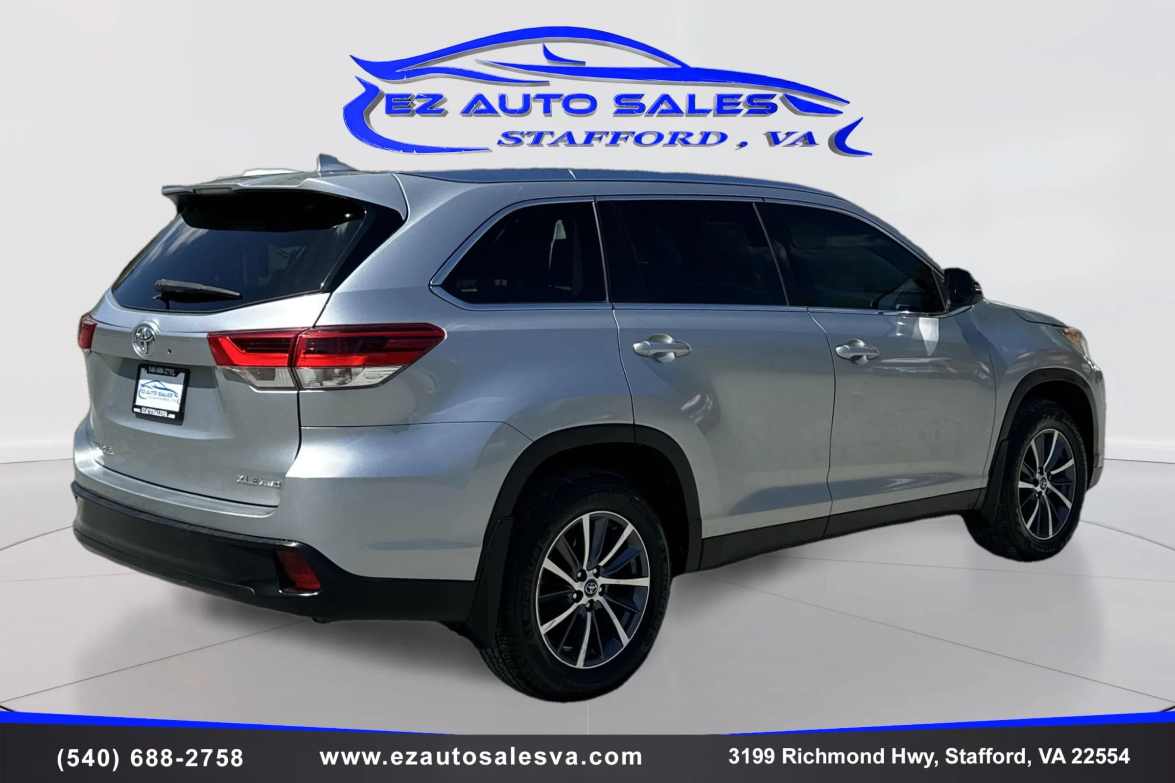 Used 2019 Toyota Highlander XLE AWD/4WD image 5