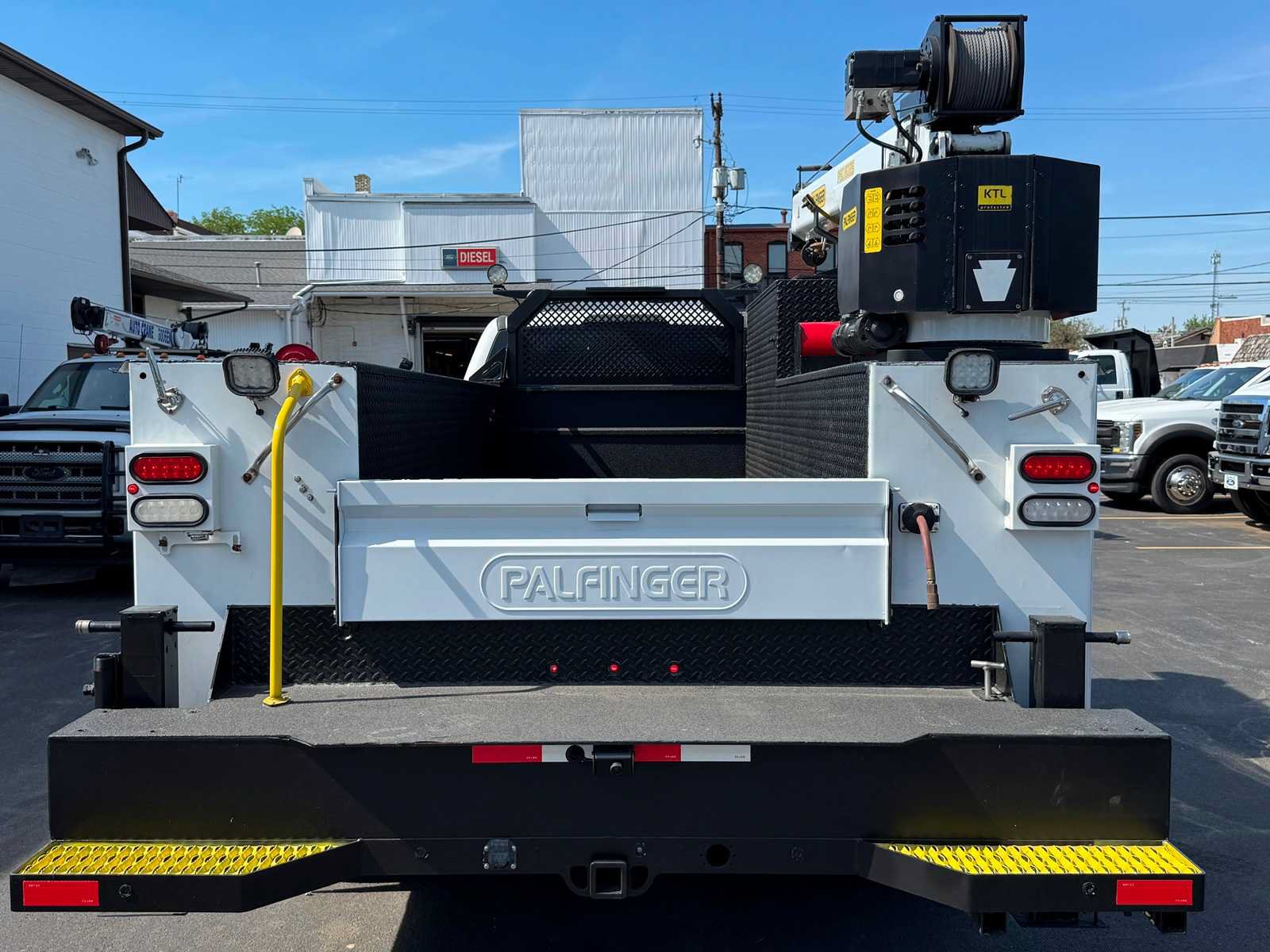 Used 2019 Ford F550 4x4 SuperCab Super Duty image 12