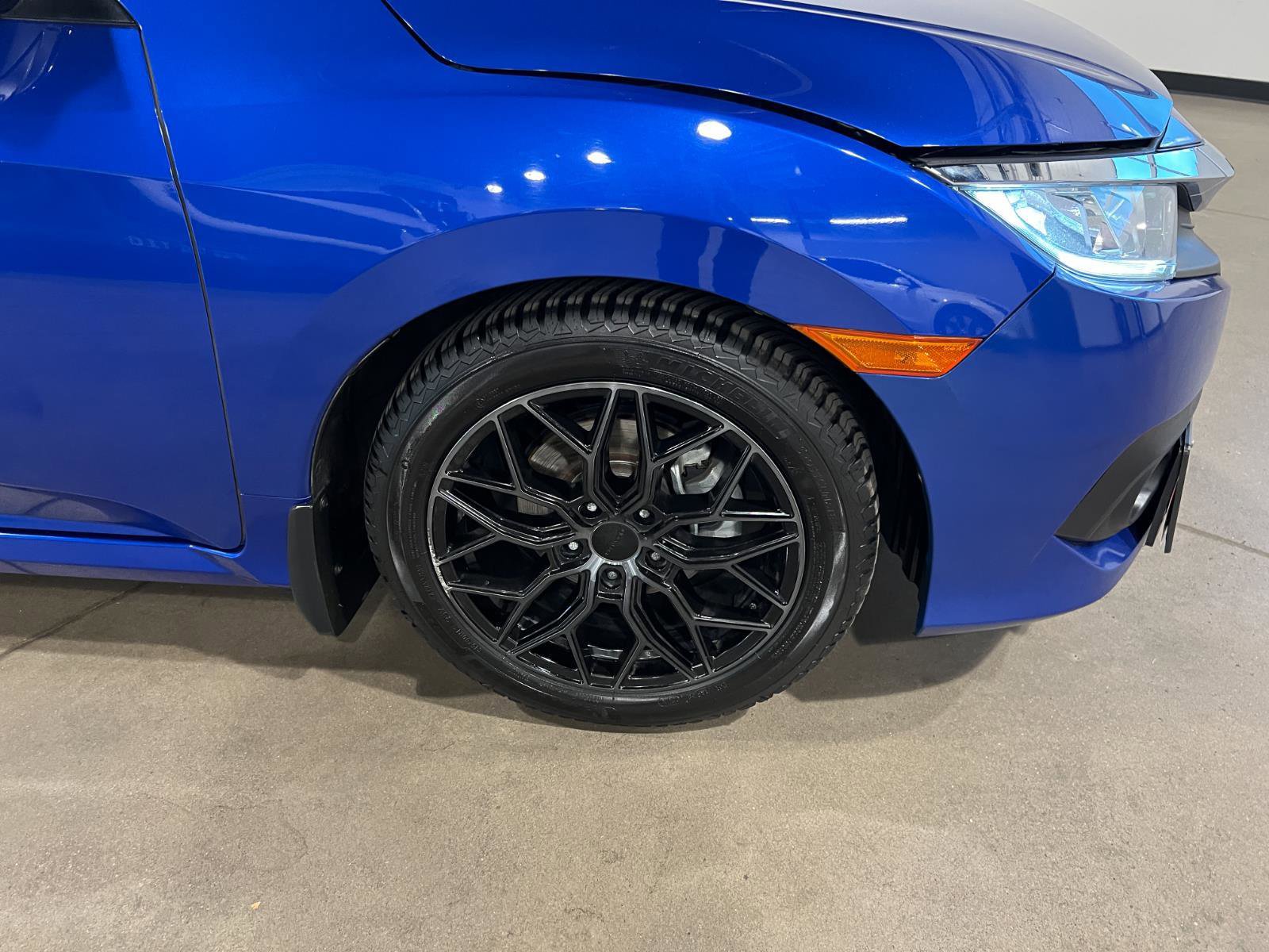 Used 2018 Honda Civic EX-T image 38