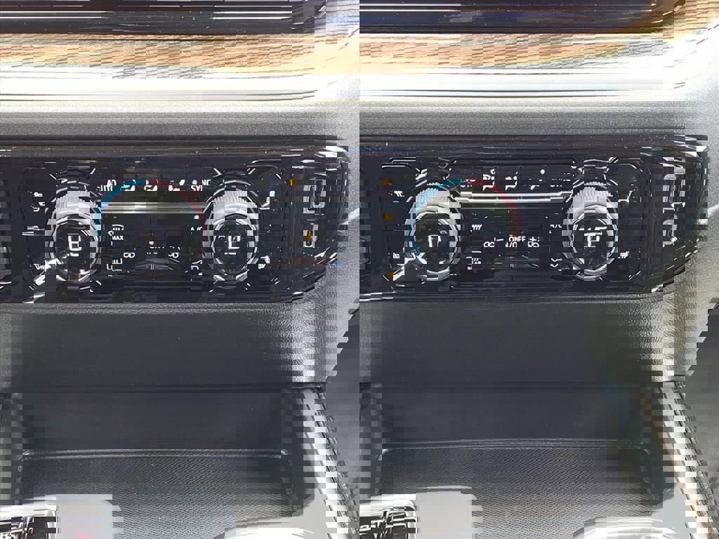 New 2026 Chevrolet Silverado 1500 LT w/ Z71 Off-Road Package image 17