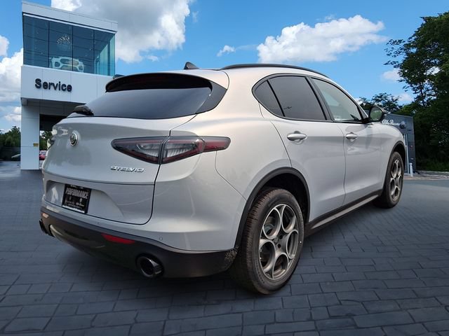 New 2026 Alfa Romeo Stelvio Sprint AWD/4WD image 4