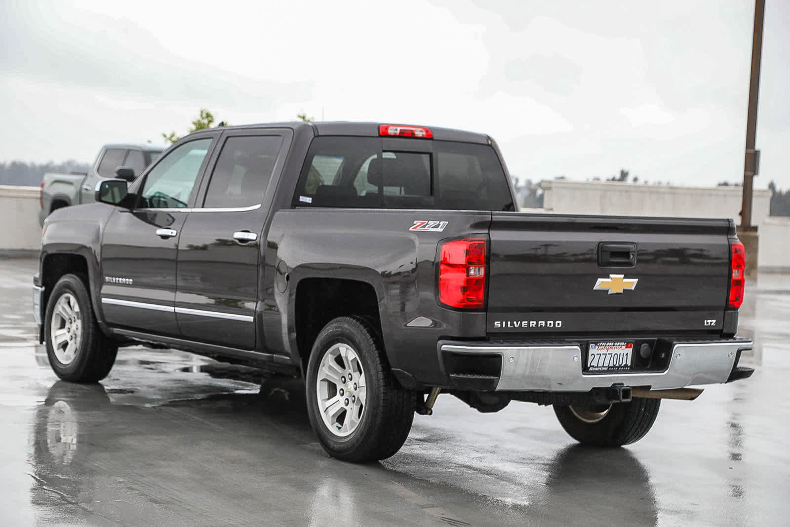 Used 2015 Chevrolet Silverado 1500 LTZ Z71 w/ LTZ Plus Package AWD/4WD image 7