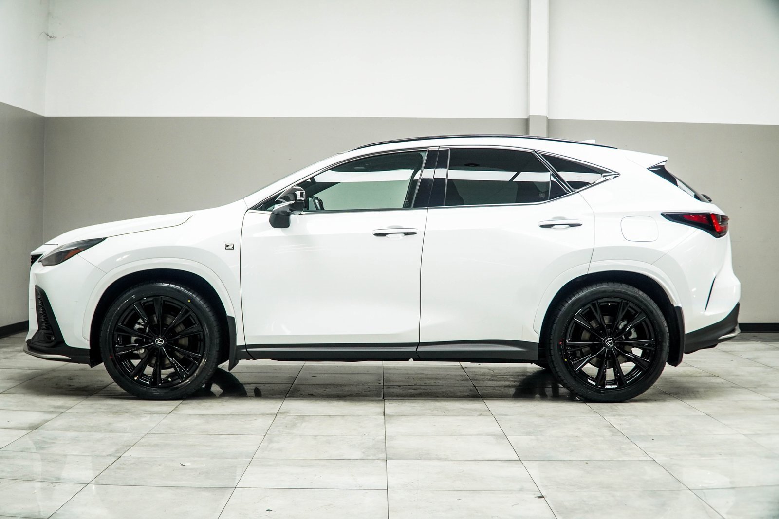 Used 2022 Lexus NX 350 F Sport image 9