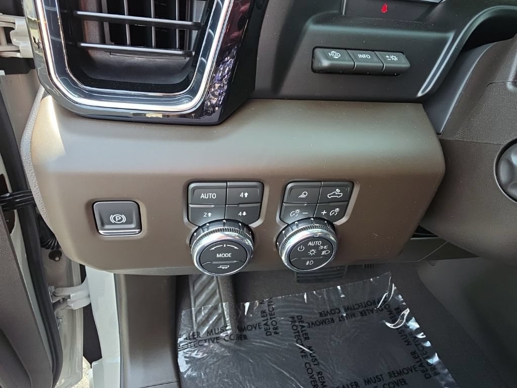 New 2026 GMC Sierra 1500 Denali w/ Denali Reserve Package AWD/4WD image 21