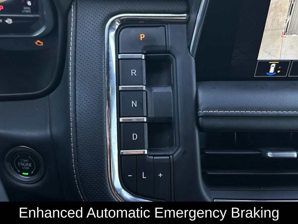 Used 2023 GMC Yukon SLT w/ SLT Luxury Package image 22