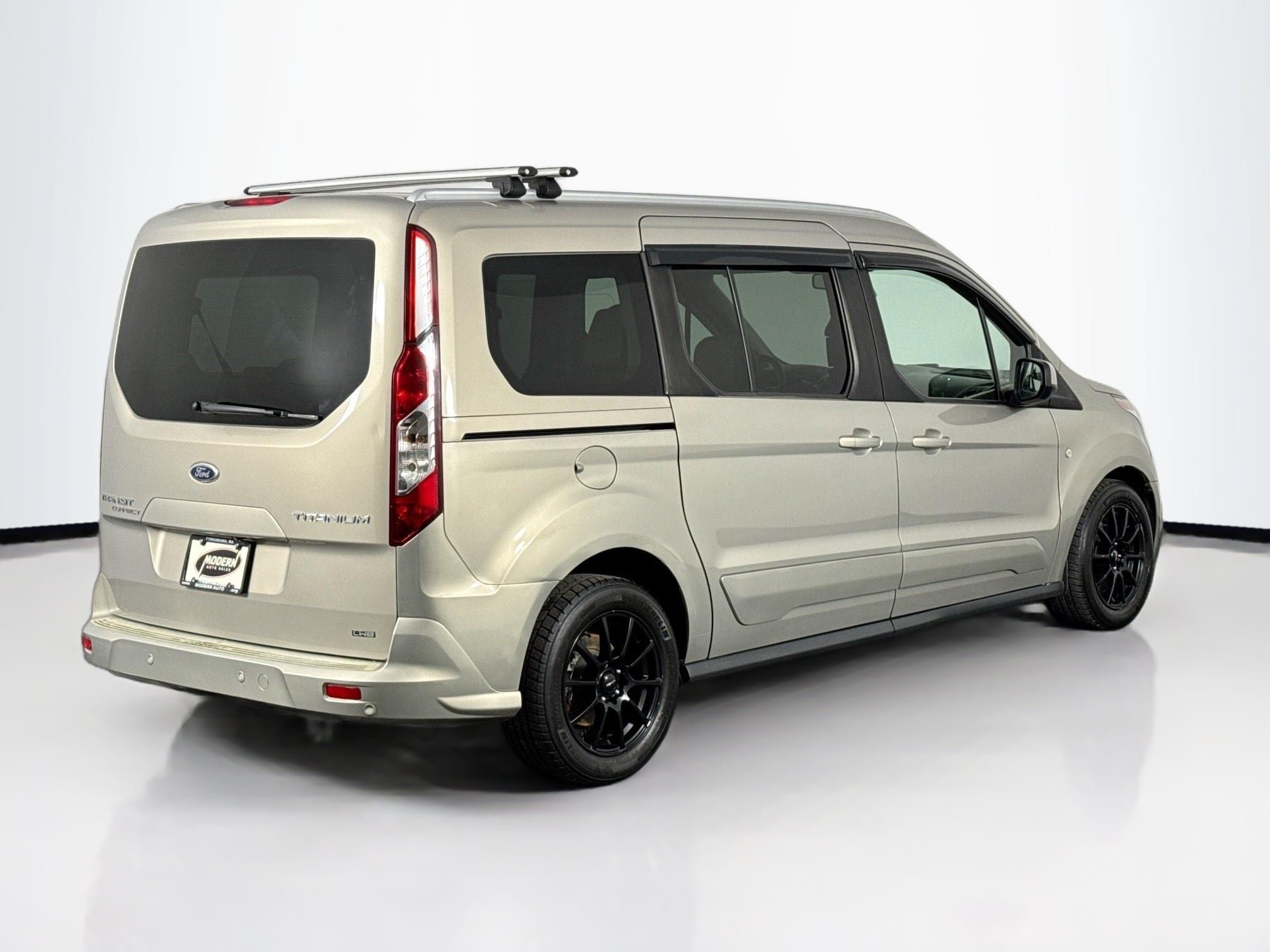 Used 2016 Ford Transit Connect Titanium FWD image 15
